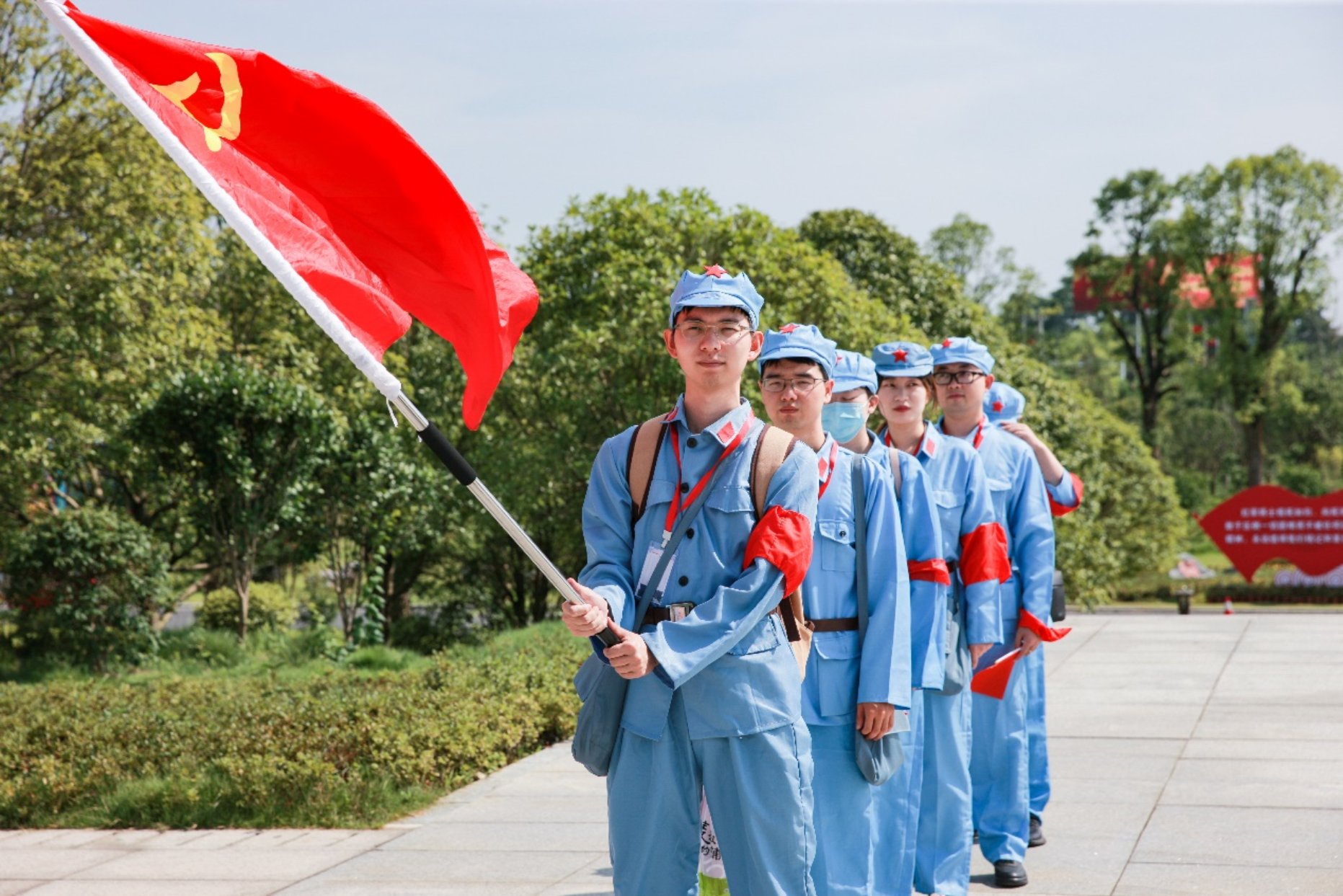 F:\韩笑党支部材料\12. 桂林实践\新闻稿\北大威尼斯金沙欢乐娱人城照片\0W0I0308.jpg
